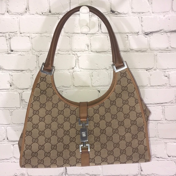 Gucci Handbags - Gucci purse